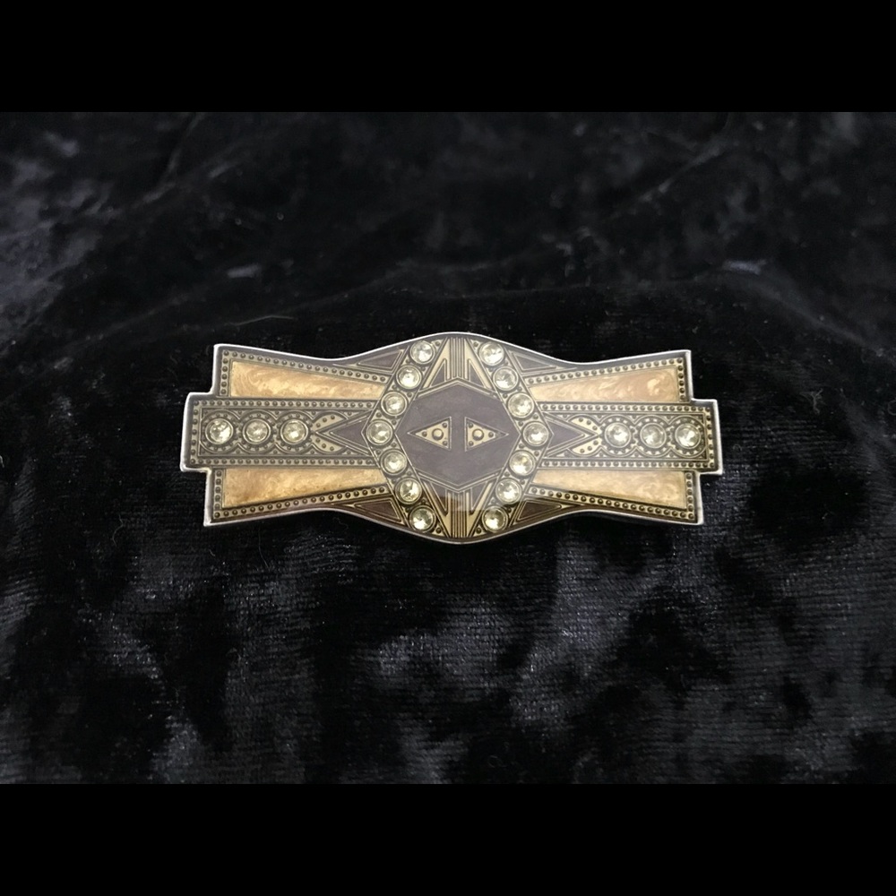 Art Deco style pin